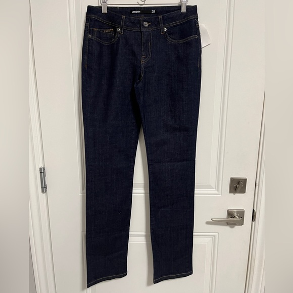NWT - Ice Iceberg Women’s City Series London Straight Jeans - Size 28 - Picture 2 of 9